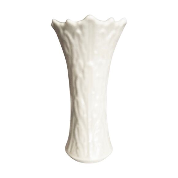 Lenox Woodland Acanthus Leaf Ivory Porcelain Vase - Picture 2 of 10